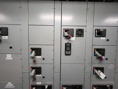 Five Star Double-Sided Motor Control Center (MCC), 600V max., 1000A