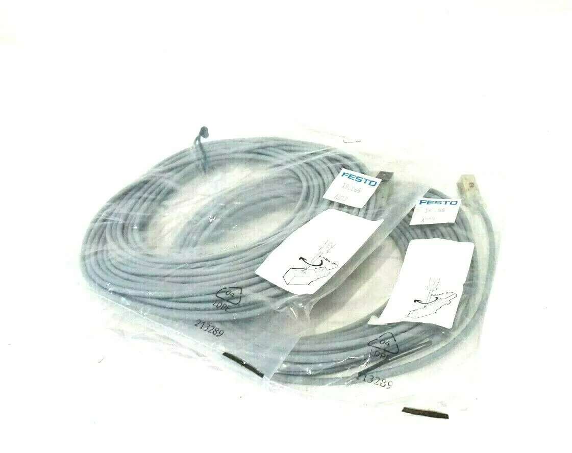 2 NEW FESTO KMYZ-3-24DC-10-LED-PU PLUG SOCKET W/CABLE 196066 KMYZ324DC10LEDPU