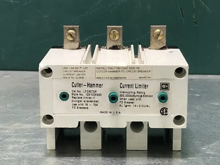 Used CUTLER-HAMMER LFD3070R Switchgears British Columbia CA | Lenmark #243470