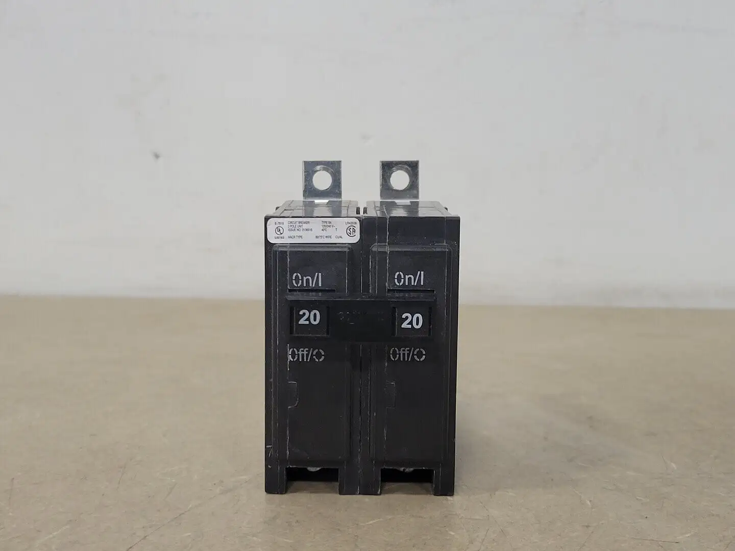 USED CUTLER-HAMMER BA220
