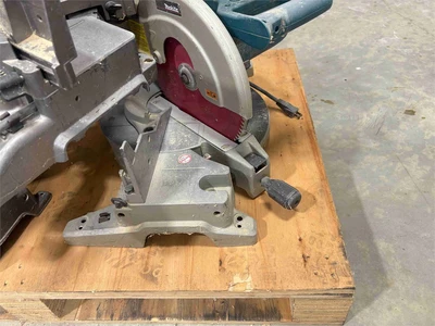Used _UNKNOWN_ _UNKNOWN_ Cross Cut Saws Texas US | MachineryMax #1324353