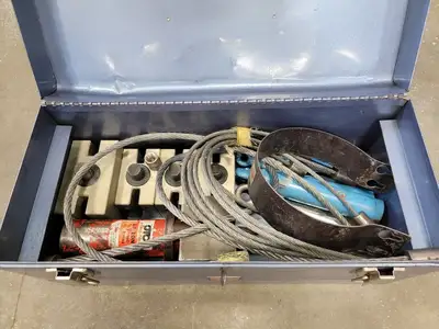 OTC 10-Ton Jack  6 1/8'' stoke W/ cabel clamp dies