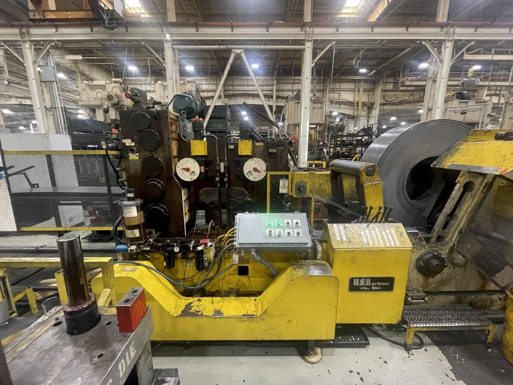 USED US MACHINE Coil Cradles & Straighteners