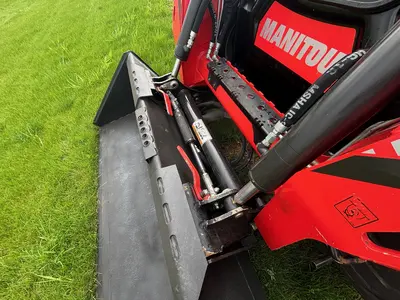 Used 2024 MANITOU 2750V Skid Steer Loaders Louisiana US | Proxy Equipment #1388785