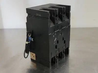 Used GENERAL ELECTRIC TED134040 Switchgears British Columbia CA | Lenmark #241728
