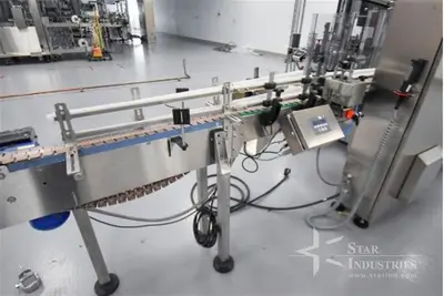 P.E Automatic labelling machine Series SL KD776