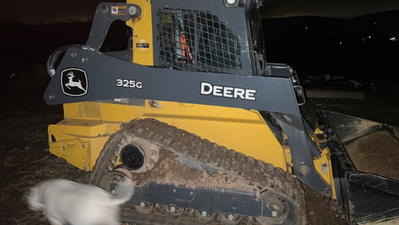 USED 2023 Deere 325G
