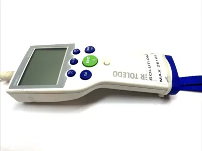 USED METTLER TOLEDO SEVENGO PORTABLE CONDUCTIVITY METER W/ PROBE