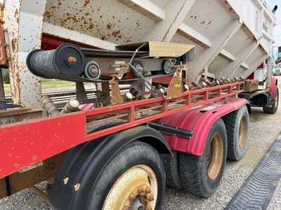Used 1995 INTERNATIONAL 4900 Dump trucks Indiana US | Proxy Equipment #1494886