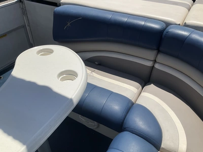 USED 1998 STARCRAFT STARDECK 261