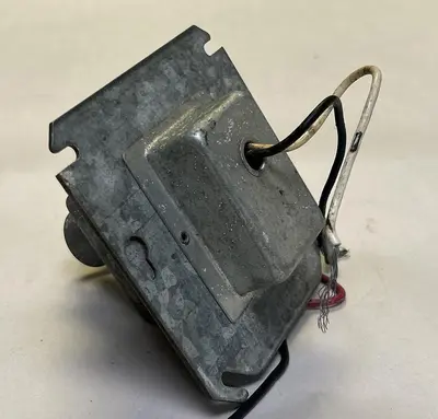 Used HONEYWELL AT72D1048 Miscellaneous Equipment (Electrical & Power) | Surplus Asset Holdings #1202290