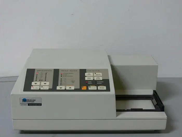 Used MOLECULAR DEVICES UV MAX KINETIC MICROPLATE READER Spectrophotometers California US | Equipment Lab #486931