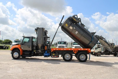 Used 2020 INTERNATIONAL MV Septic/Sewer/Vacuum Trucks Texas US | Roll Off Truck World #1491776