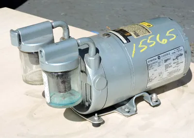 USED GAST OILESS VACUUM PUMP 0322-V103-G8DX