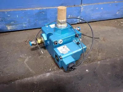 USED MAC 57D11111CA