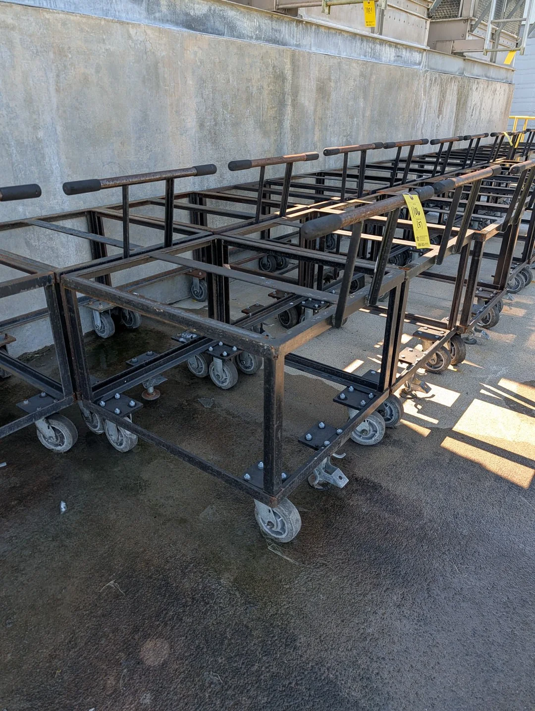 (5) Material Carts