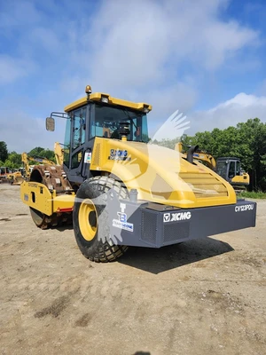 USED 2022 XCMG CV123PDU