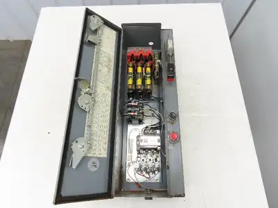 Cutler Hammer A30CD0 Combination Motor Starter 10Hp 480V 3Ph Size 1 Fused