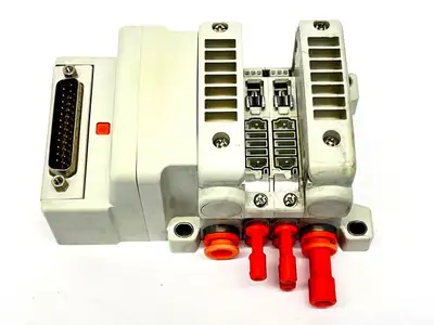 VV5QC11-02N3FD0-S | SMC  Pneumatic Manifold Base D-Sub Connector 1000 Series - Used