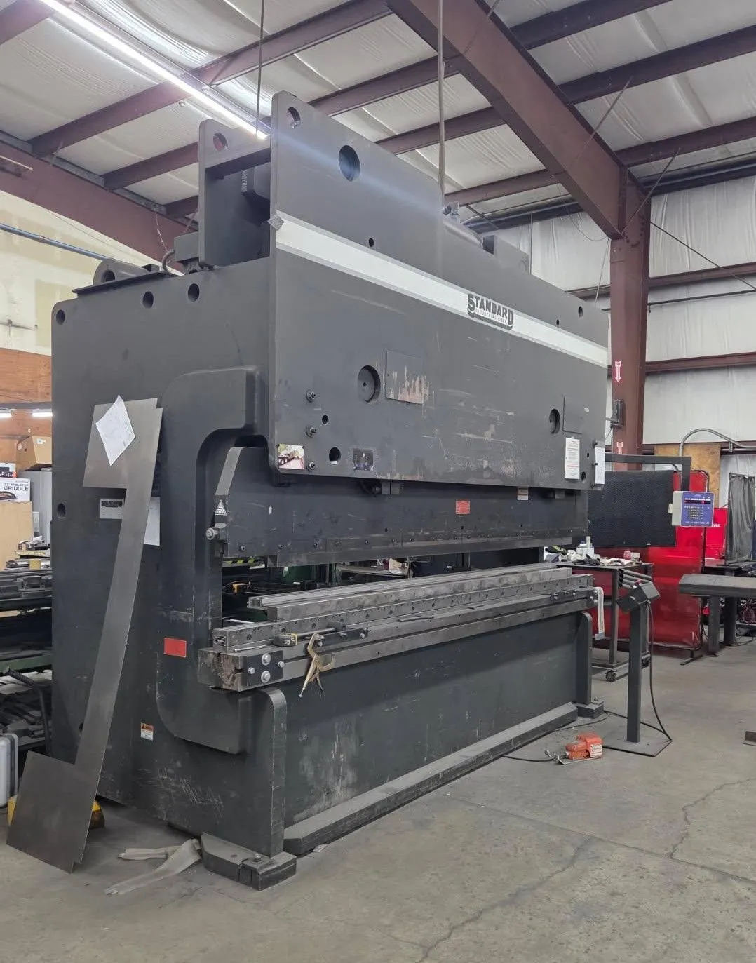USED 2011 STANDARD INDUSTRIAL AB325-12