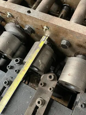 USED LOCKFORMER 9 STATIONS