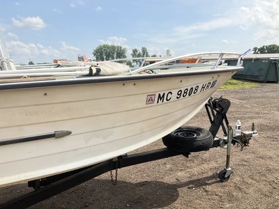 USED 1972 STARCRAFT MARINER
