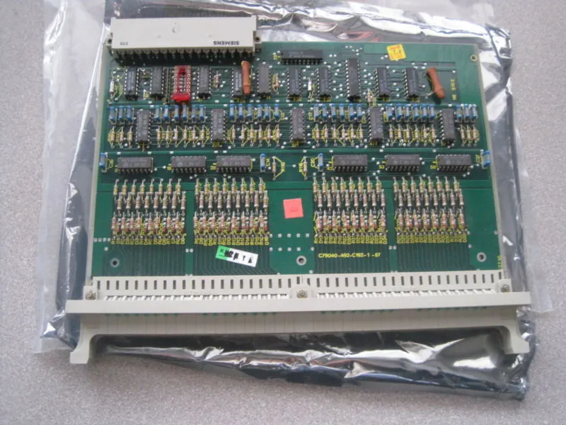USED SIEMENS 6ES5420-3BA11 BOARD