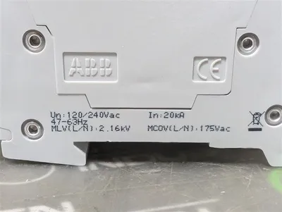 40A ABB 2CTB802344R2100 Surge Protective Device OVR T2 3L 40 150 P TS U New NIB