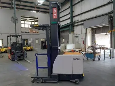 USED 2019 CROWN SP4050-30