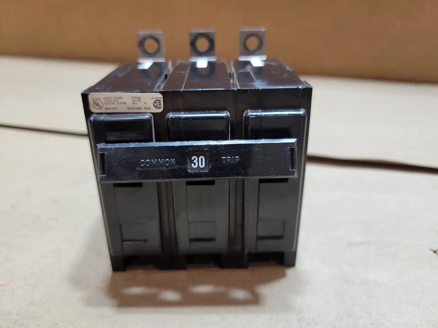 Used CUTLER-HAMMER BAB3030H Circuit Breakers British Columbia CA | Lenmark #1743339