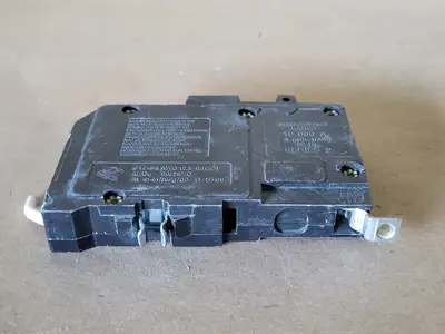 USED SQUARE D QOB120