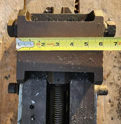 Dayton 6" Wide Jaw 90 Degree Tilting Milling/Drilling Vise