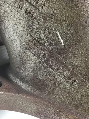 8286008 Cast Iron Turbo Exhaust Elbow Manifold