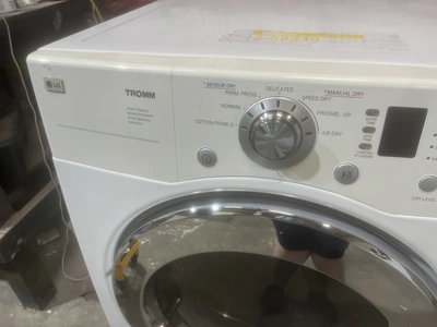 Used LG WASHER AND LG TROMM GAS DRYER FRONT LOAD Washers Michigan US | Miedema Asset Management Group #1344922