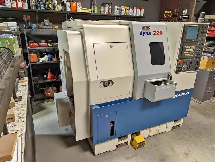 2002 DAEWOO LYNX 220 CNC Lathes | Toolquip, Inc.