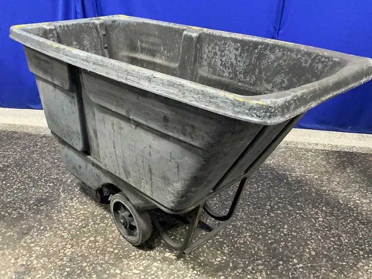 Used RUBBERMAID _UNKNOWN_ Material Handling (misc) Ohio US | HGR 24 #1556764