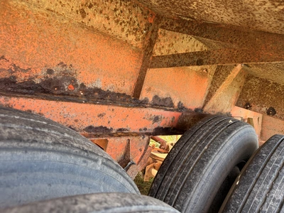 Used GRAVEL SPREADER _UNKNOWN_ Misc Spreaders Michigan US | Miedema Asset Management Group #1320840