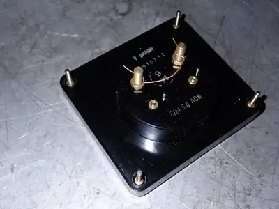 Triplet Electrical Instruments  Dc Volt Meter