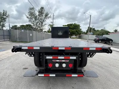 Used 2018 FREIGHTLINER CASCADIA Conventional trucks Florida US | Truck and Van Outlet #1509230