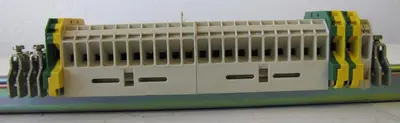 Siemens DIN Rail Terminal Strip Block with Ground and 18” Mounting Rail