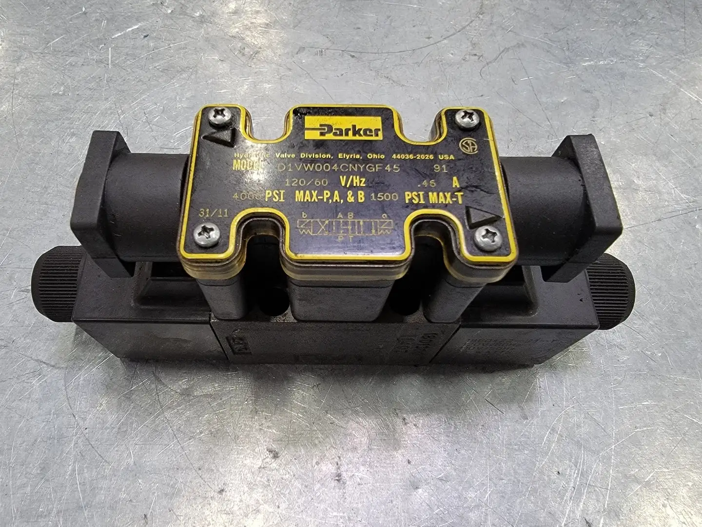 USED PARKER FILTRATION D1VW004CNYGF45