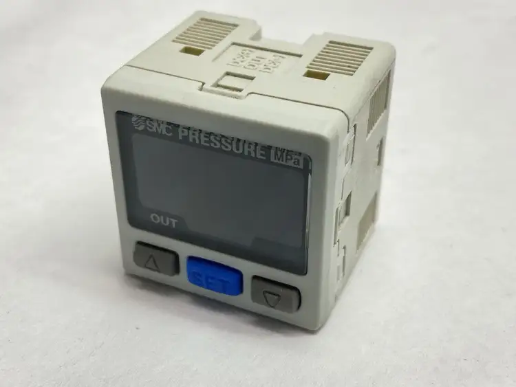 Used SMC High Precision Digital Pressure Switch 12-24VDC Pressure Switches Michigan US | Maverick Industrial Sales #1389650