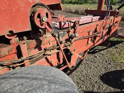 USED 1990 NEW HOLLAND 515