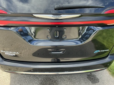Used 2024 CHRYSLER PACIFICA HYBRID Vans Michigan US | Miedema Asset Management Group #1461350