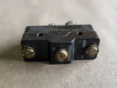 NEW HONEYWELL 2HBFX98-5