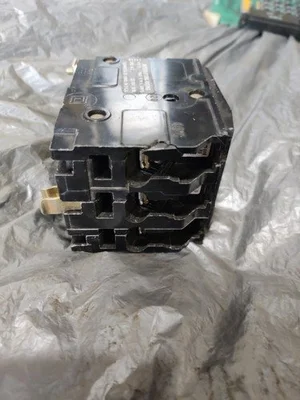 USED SQUARE D QOB320