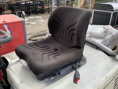 Used CROWN SC 4040-40TT190 4-Wheel Sit down Electric Counterbalance Forklifts Michigan US | Miedema Asset Management Group #1487802