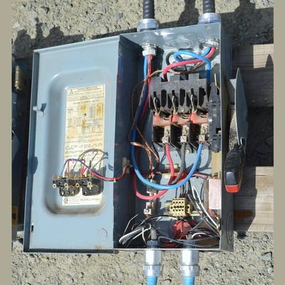 Square D 60 Amp Non-Fusible Disconnect