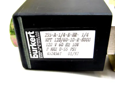 NEW BURKERT 255-A-1/4-E-BC-1/4 SOLENOID VALVE 255A14EBC14