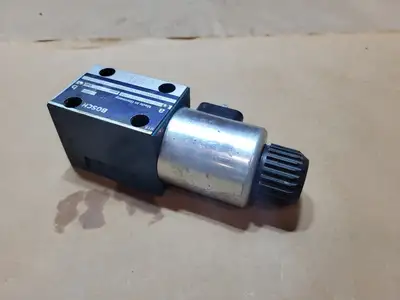 Used BOSCH 0-810-091-278 Parts (Hydraulics and Pneumatics) British Columbia CA | Lenmark #1440824